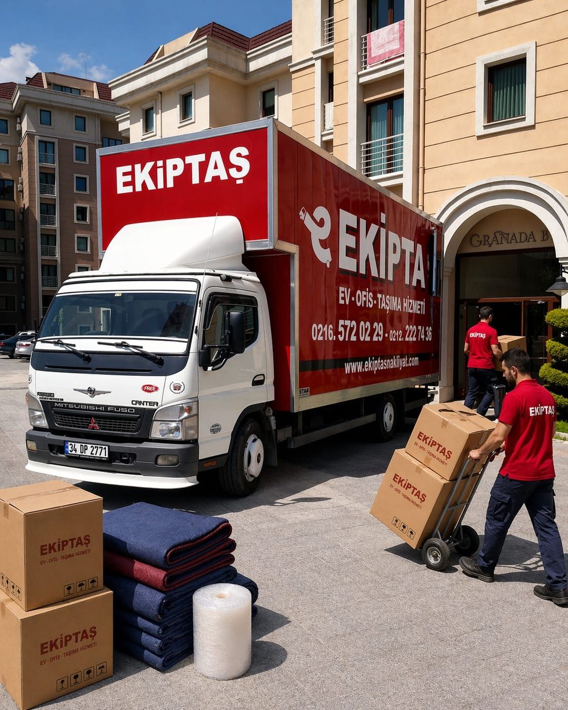 EkipTaş ekibi otel önünde eşya taşıma çalışması